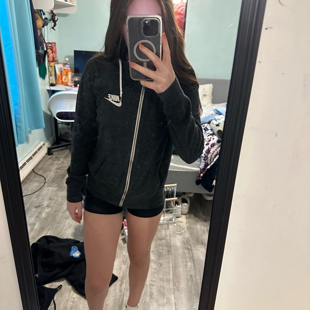 Nike Zip Up! Large🖤✨